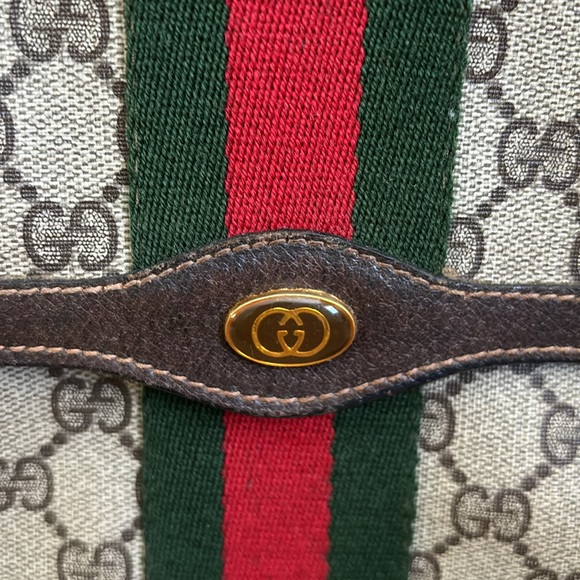 Authentic Gucci Ophidia GG Clutch in Good Condition - Picture 3 of 16